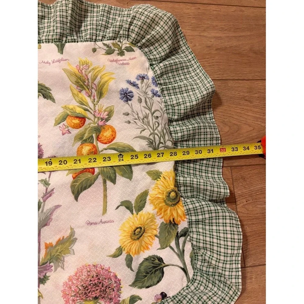 Vintage Botanical Floral Ruffle Pillowcases Set of 2 Gingham Green White Square